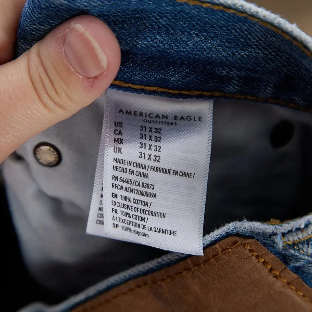 American Eagle Slim Straight Distressed Jeans Men's Size 31x32 - Picture 8 of 9